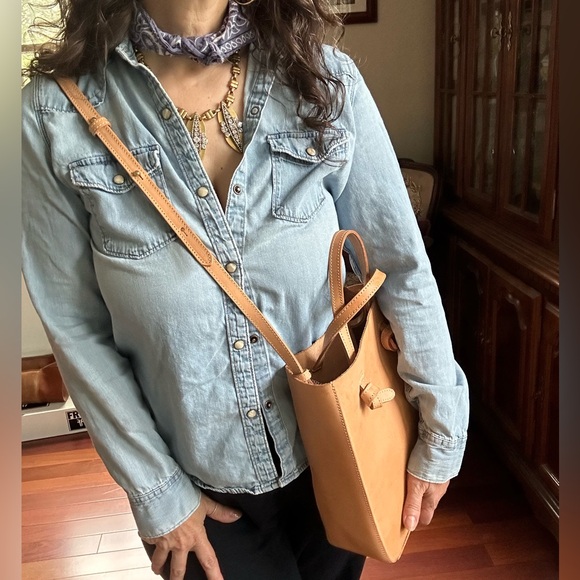 Nisolo Vachetta Leather Small Tote & Crossbody - Picture 5 of 16